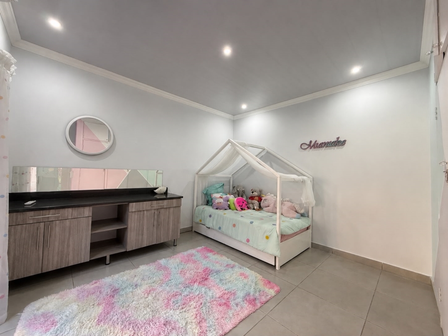 3 Bedroom Property for Sale in Safari Gardens North West